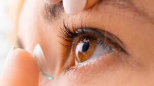 lente de contato cuidados