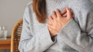 quais os sintomas de problema de coração