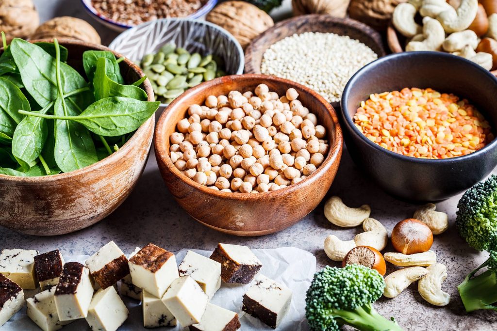 6 alimentos que substituem a carne para adotar na sua alimentação