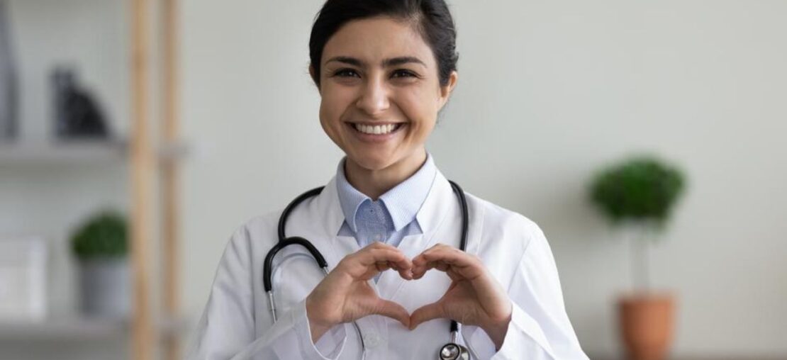 médica cardiologista