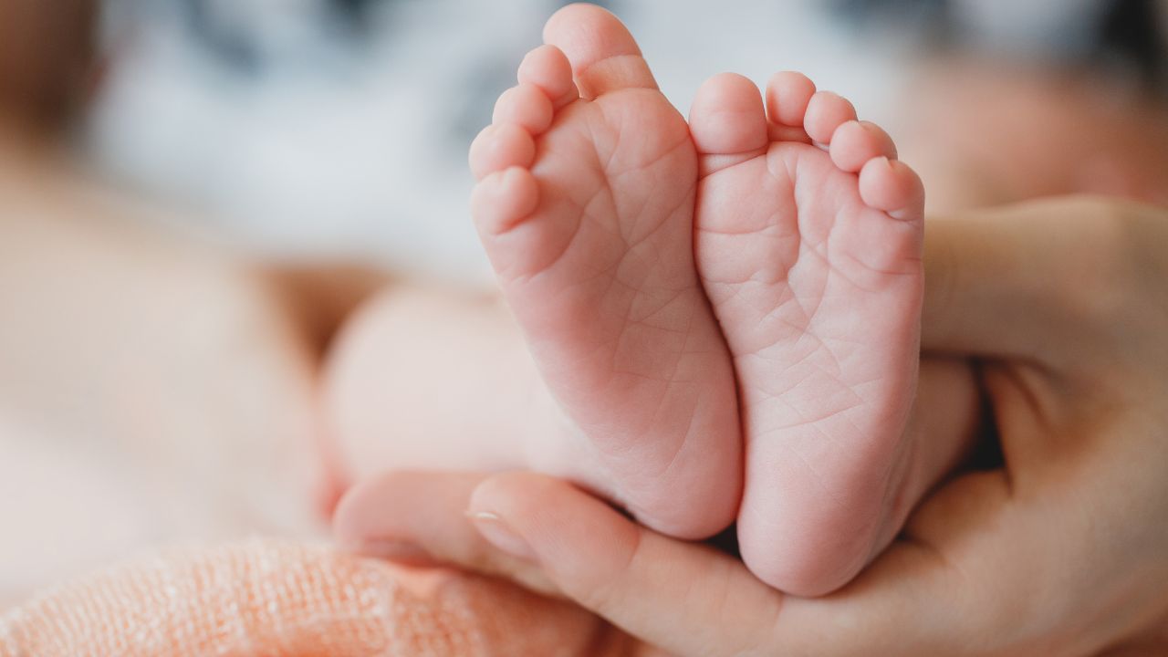 Benefícios do teste do pezinho para a saúde do bebê