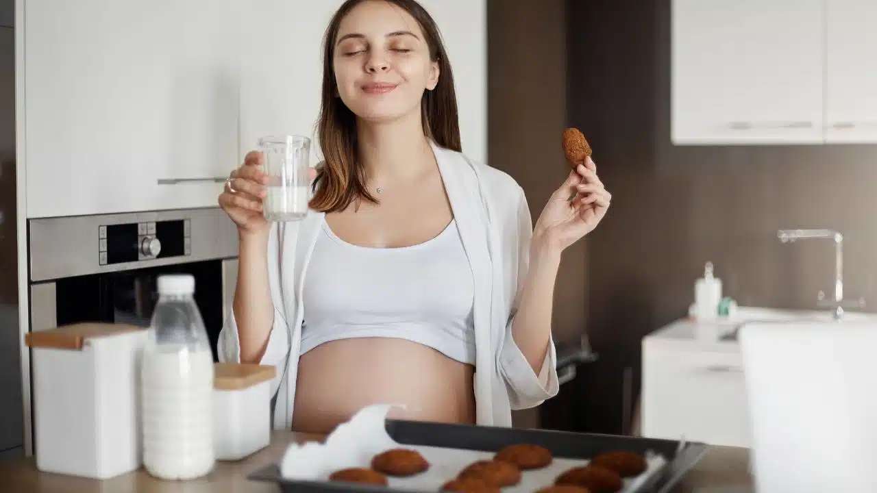 Grávida pode comer canela no bolo Grávida pode comer canela no bolo