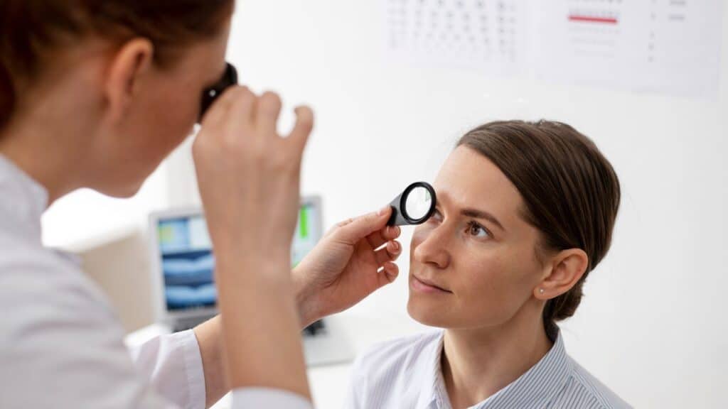 Mancha branca no olho