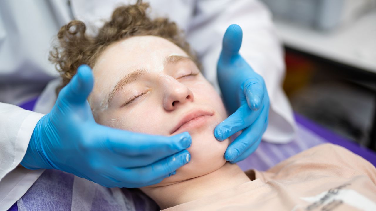 Tratamentos eficazes para manchas brancas no rosto infantil Tratamentos eficazes para manchas brancas no rosto infantil