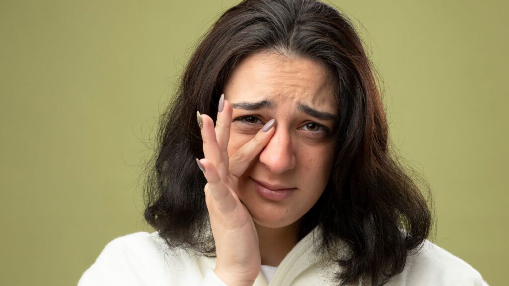 Como aliviar coceira nos olhos