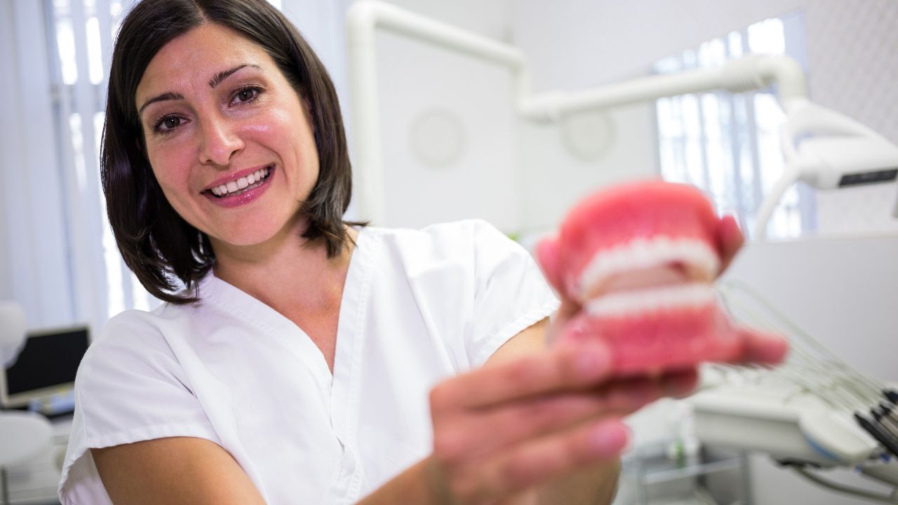 Perguntas frequentes sobre mini implante dentário Perguntas frequentes sobre mini implante dentário