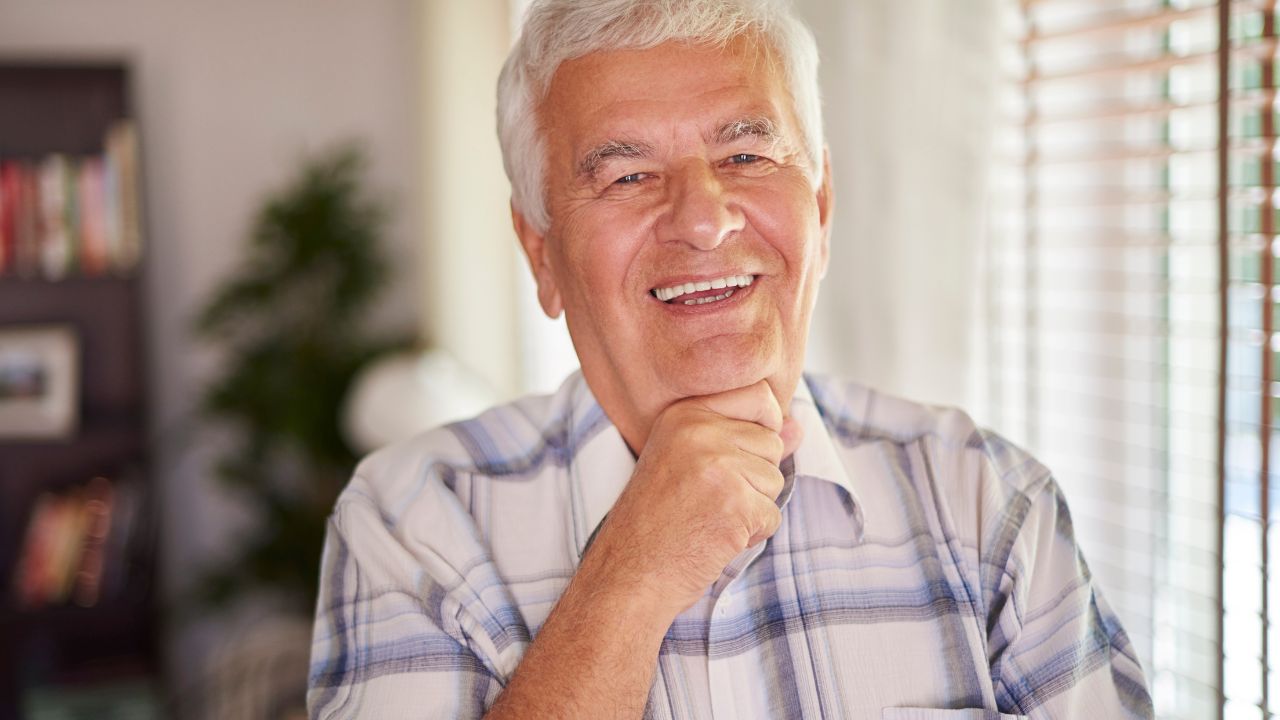 Sua nova jornada para um sorriso completo e seguro Sua nova jornada para um sorriso completo e seguro
